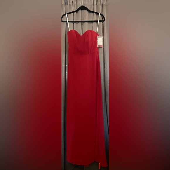 Thread Sweetheart Strapless Mermaid Dress - Picture 3 of 8